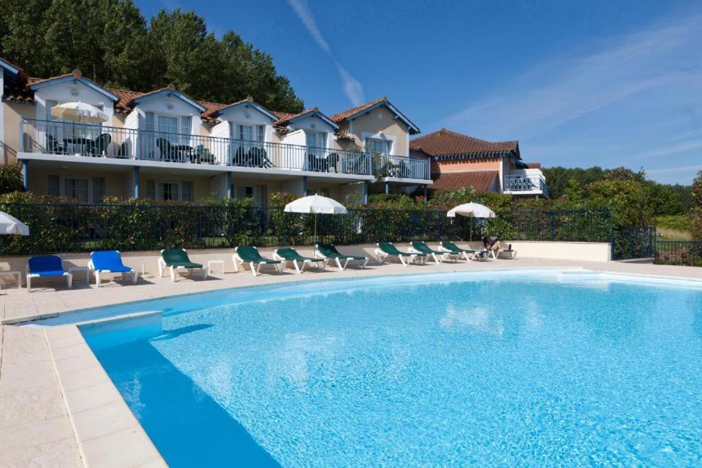 Residence Pierre & Vacances Le Hameau Du Lac Marciac Bagian luar foto
