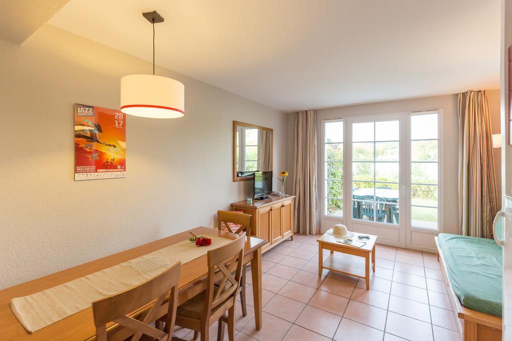 Residence Pierre & Vacances Le Hameau Du Lac Marciac Bagian luar foto