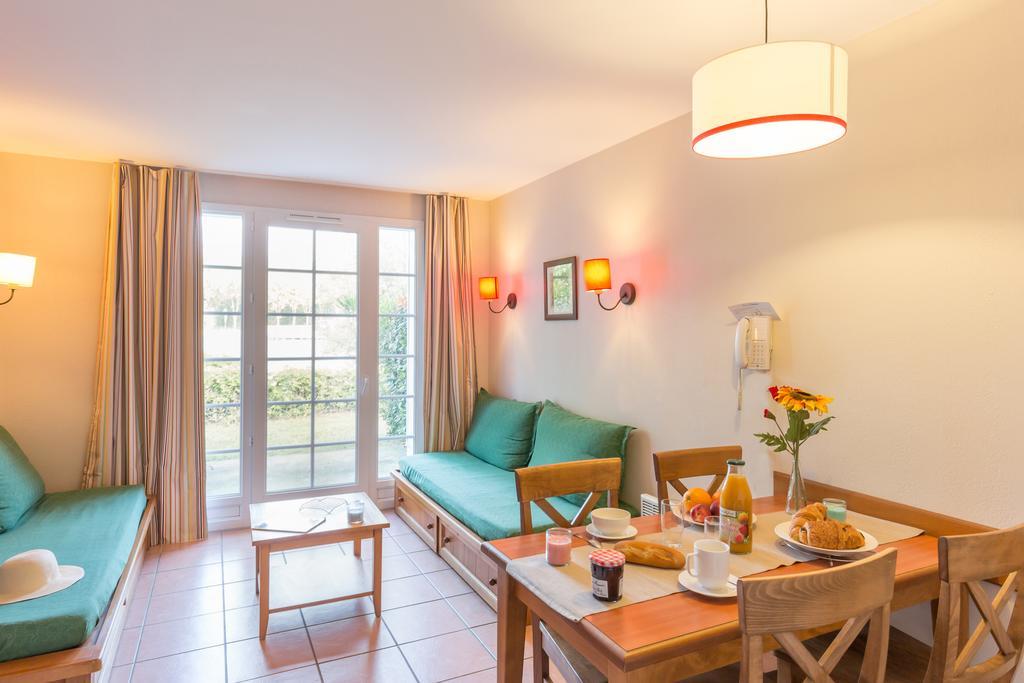 Residence Pierre & Vacances Le Hameau Du Lac Marciac Bagian luar foto