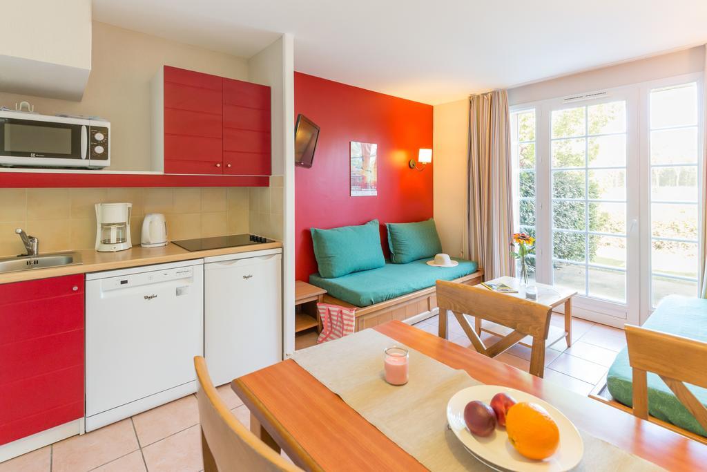 Residence Pierre & Vacances Le Hameau Du Lac Marciac Bagian luar foto